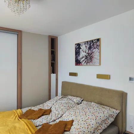 Apartment Exclusive